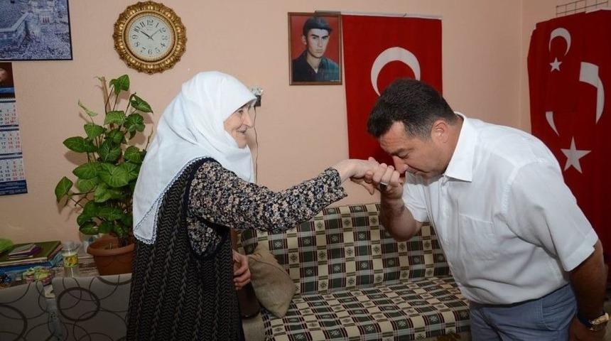 Belediye Başkanı Bakıcı Şehit Ailelerini Unutmadı