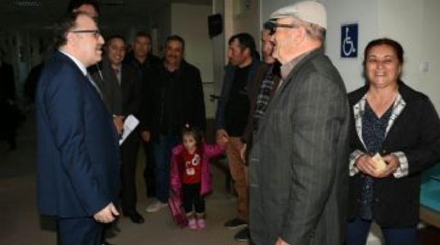 Vali Tutulmaz Emirdağ Devlet Hastanesini Ziyaret Etti