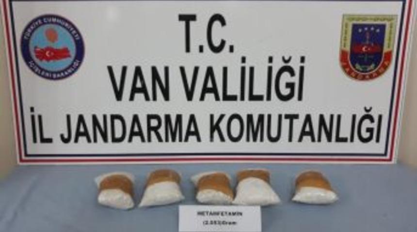 Jandarma Araziye Atılmış &Ccedil;uvalda 2 Kilo 553 Gram Metamfetamin Ele Ge&ccedil;irdi