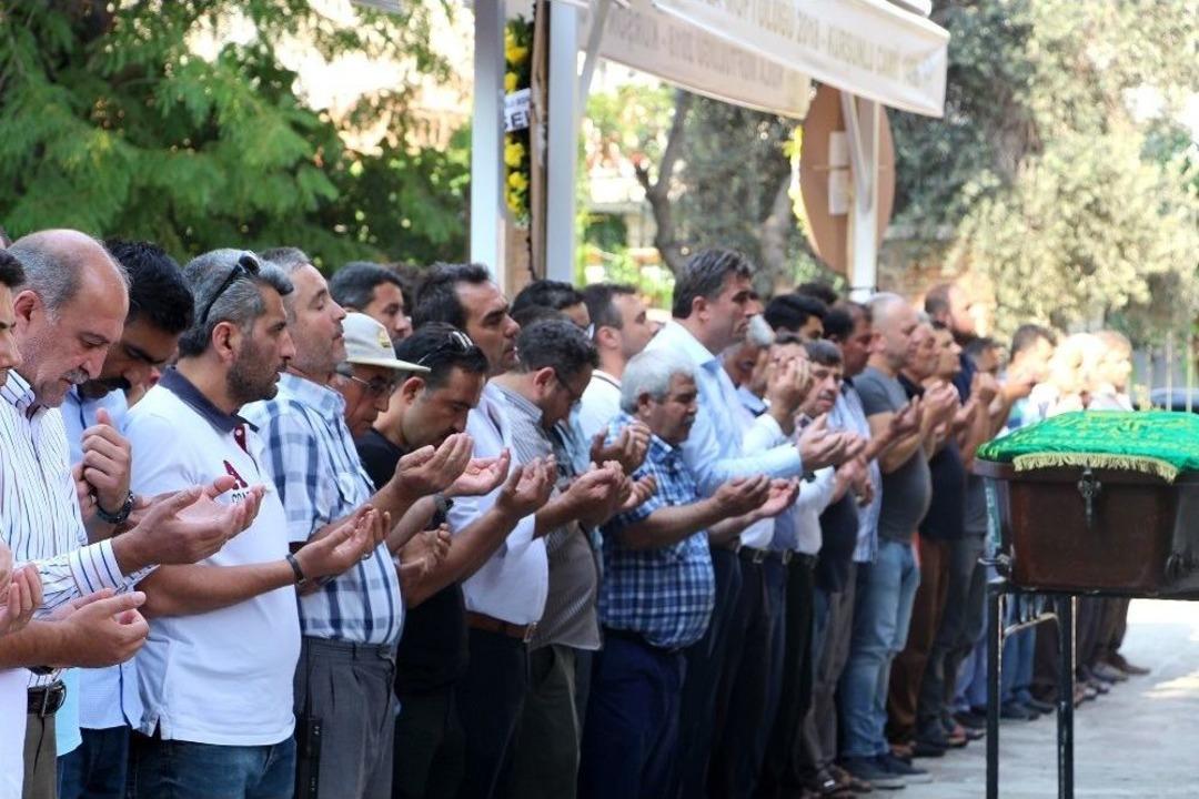 L&ouml;semi Teşhisi Konulduğu G&uuml;n Harp Okulunu Kazandığını &Ouml;ğrendi