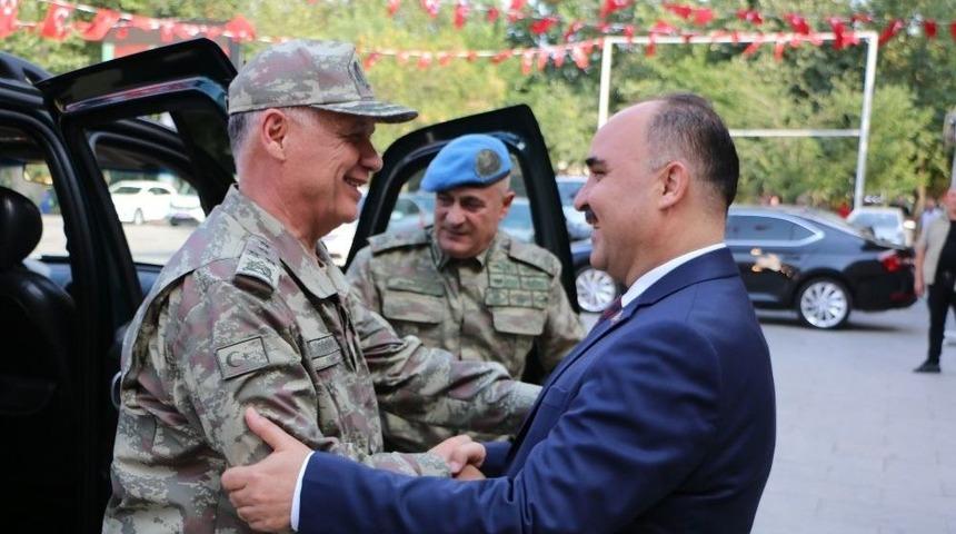 Kara Kuvvetleri Komutanı Orgeneral Ümit Dündar’dan Isparta Ziyareti