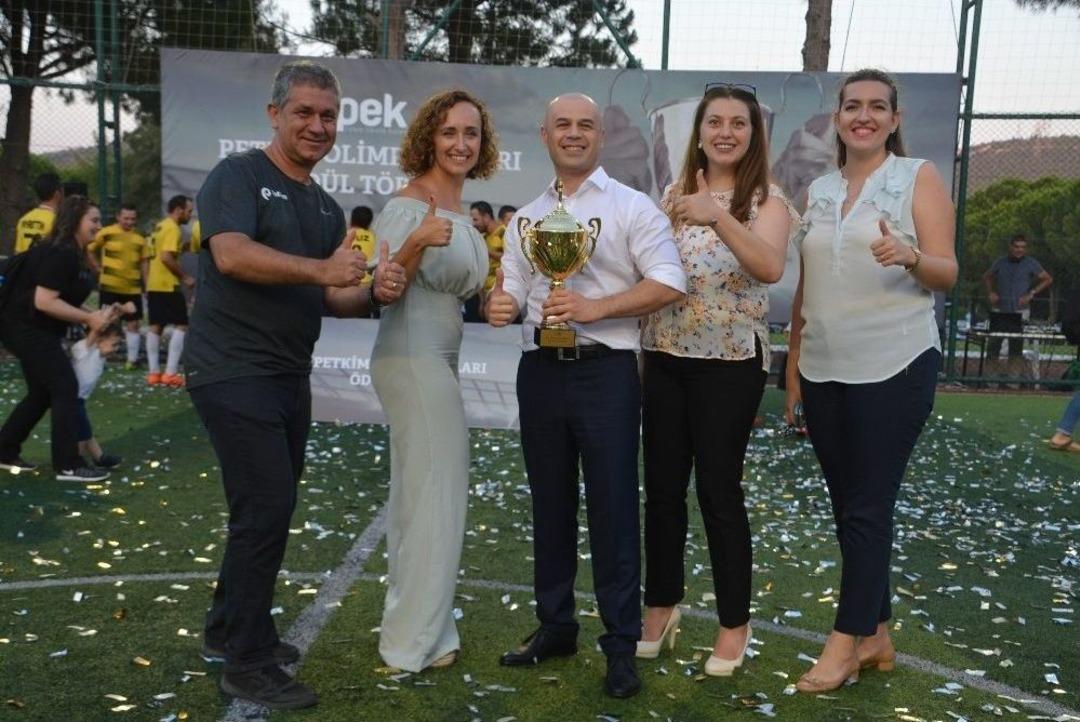 Petkim Olimpiyatları&rsquo;nda Dereceye Girenlere &Ouml;d&uuml;lleri Verildi