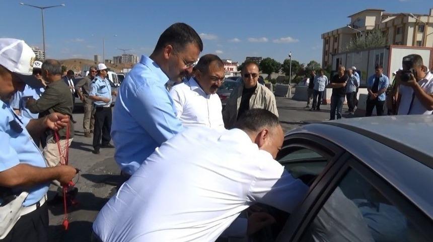 Vali Haktankaçmaz: “güvenlik Nedeniyle Tezgâhları Kaldırdık”