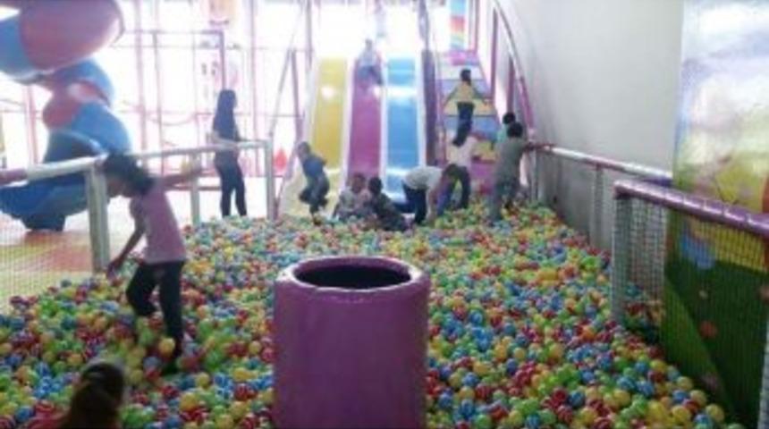 M&uuml;d&uuml;r Akbulut: Sosyal Aktiviteler Aralıksız Devam Edecek