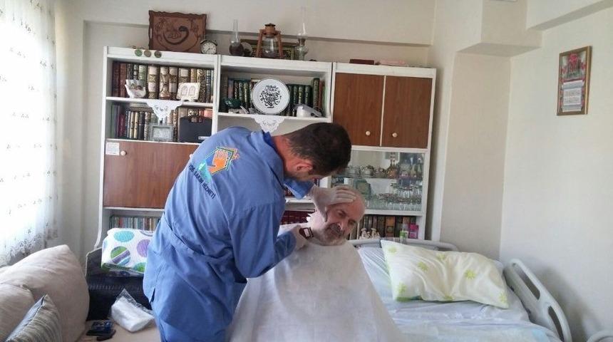 Evde Bakım Hizmeti Y&uuml;zleri G&uuml;ld&uuml;rmeye Devam Ediyor