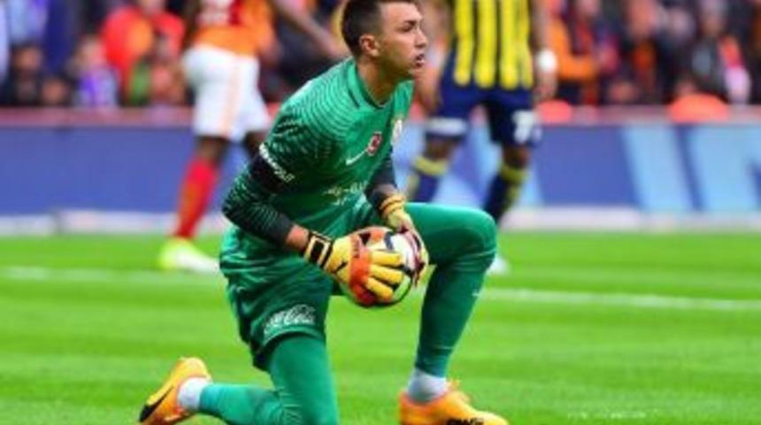 Galatasaray’da Fenerbahçe Maçlarının En Deneyimlisi Muslera