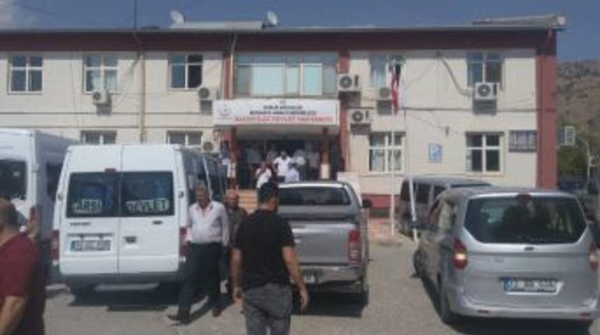 Hayvanları İ&ccedil;in Yaprak Toplarken Akıma Kapıldı