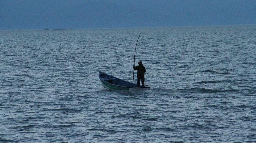 Beyşehir G&ouml;l&uuml;&rsquo;nde Su &Uuml;r&uuml;nleri Avlanma Yasağı Başladı