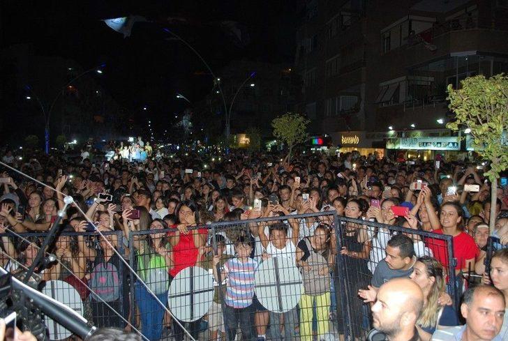 Salihli Kurtuluş Gününde Buray’la Coştu G5