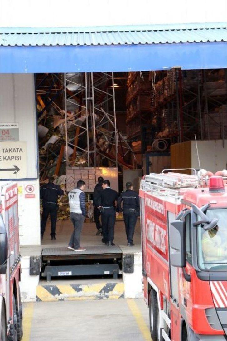 Tuzla Organize Sanayii Bölgesi’nde Bir Depodaki Raflar İşçilerin Üzerine Düştü: 4 İşçi Yaralı G1