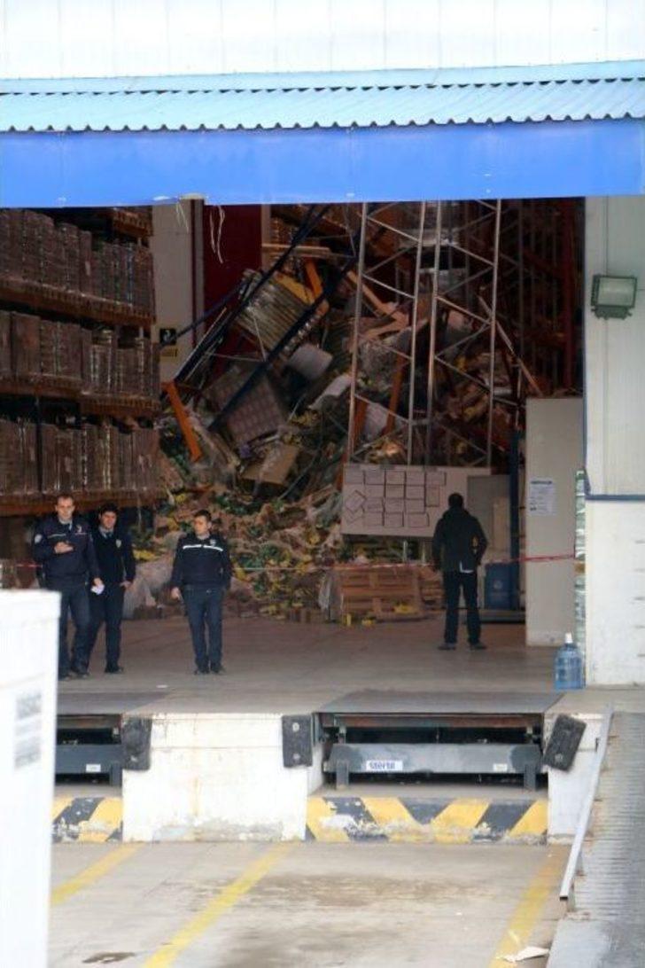 Tuzla Organize Sanayii Bölgesi’nde Bir Depodaki Raflar İşçilerin Üzerine Düştü: 4 İşçi Yaralı G2