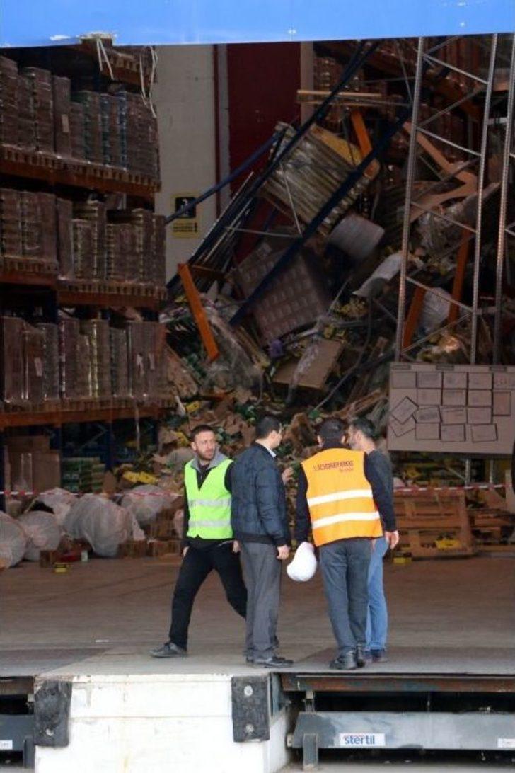 Tuzla Organize Sanayii Bölgesi’nde Bir Depodaki Raflar İşçilerin Üzerine Düştü: 4 İşçi Yaralı G4