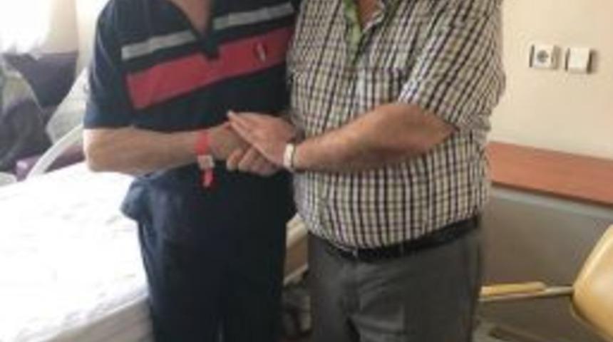 Özakcan’dan Muhtar Çamoğlu’na Geçmiş Olsun Ziyareti