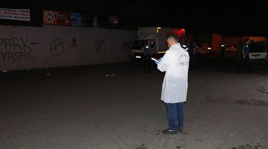 Kağıthane’de Silahlı, Bıçaklı Kavga: 1’i Ağır 2 Yaralı