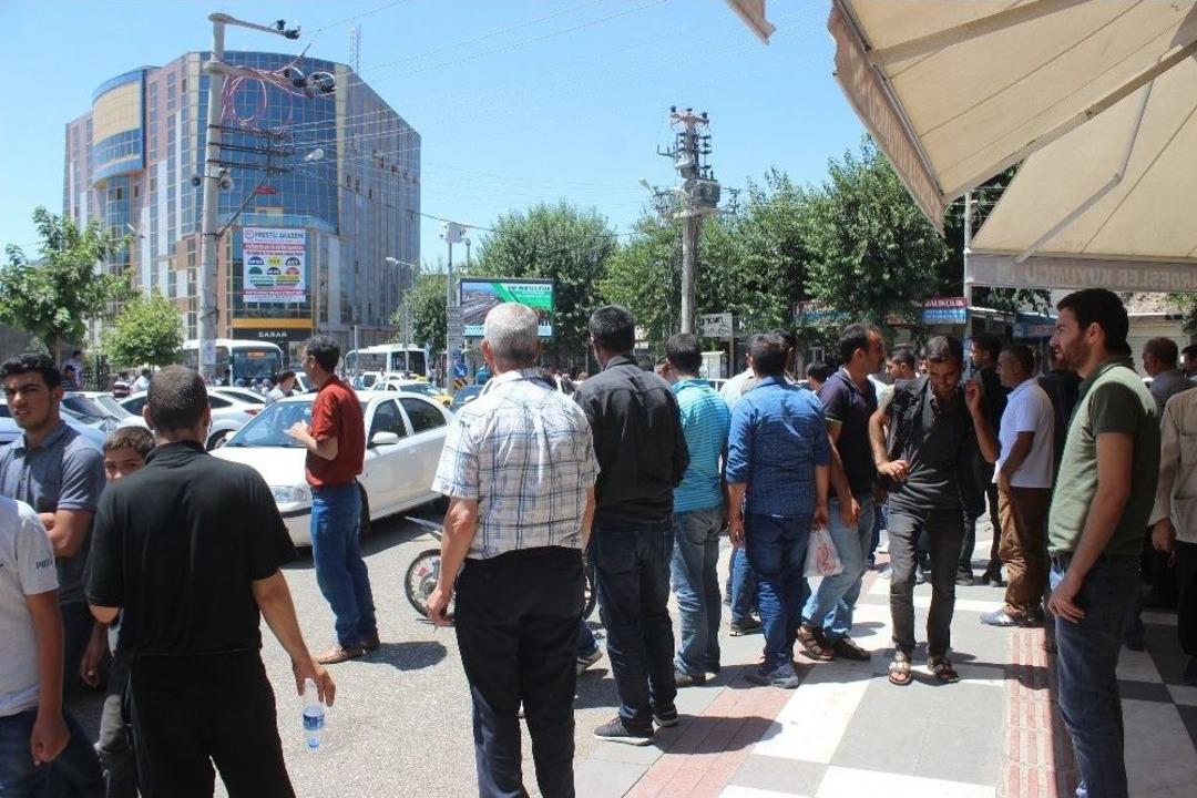 Siverek&rsquo;te Motosiklet Uygulamasında Arbede &Ccedil;ıktı