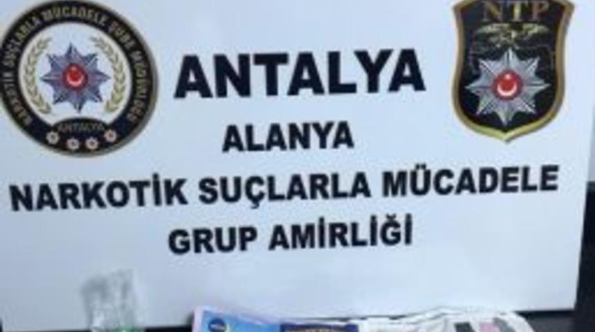 Alanya’da Uyuşturucu Operasyonu: 2 Gözaltı