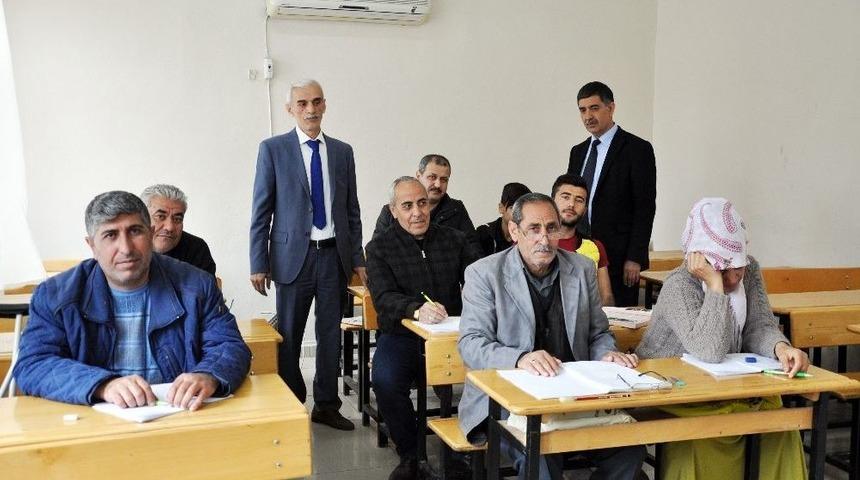 Suriye’de Engellenen Eğitim Hayalini Türkiye’de Gerçekleştiriyor