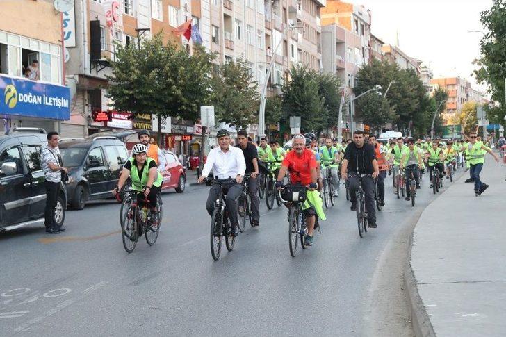 Makam Aracını Terk Eden Başkanlar Bisiklet Turunda Buluşuyor G5