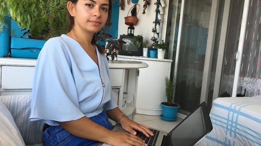 (&ouml;zel) &Uuml;nl&uuml; Acente Y&uuml;z&uuml;nden Hem Tatilinden Hem De Parasından Oldu