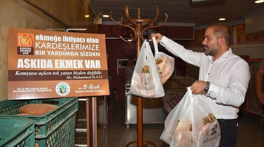 Alaşehir Belediyesinden &rsquo;askıda Ekmek Projesi&rsquo;ne Tam Destek