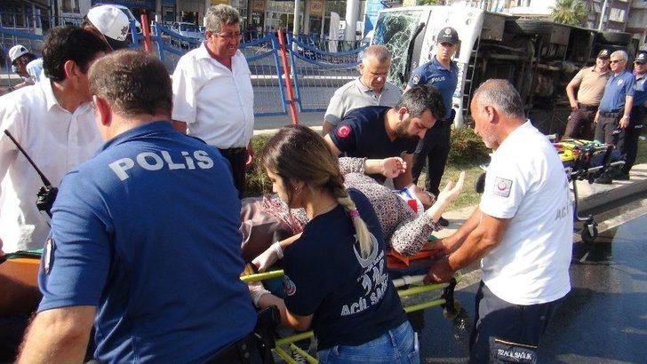 Yolcu Minibüsü Devrildi: 12 Yaralı G1