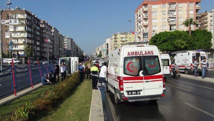 Yolcu Minibüsü Devrildi: 12 Yaralı G2