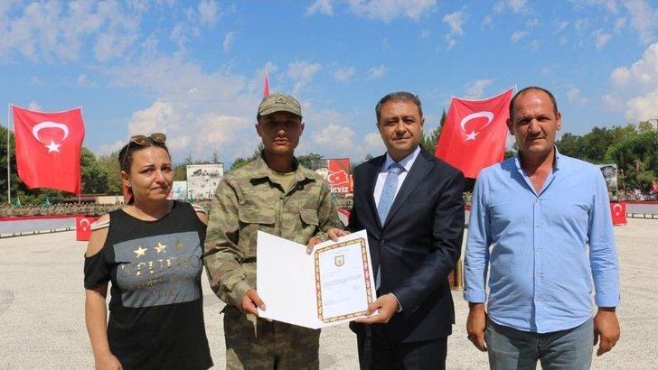 Burdur’da Aileleri Gururlandıran Yemin Töreni G3