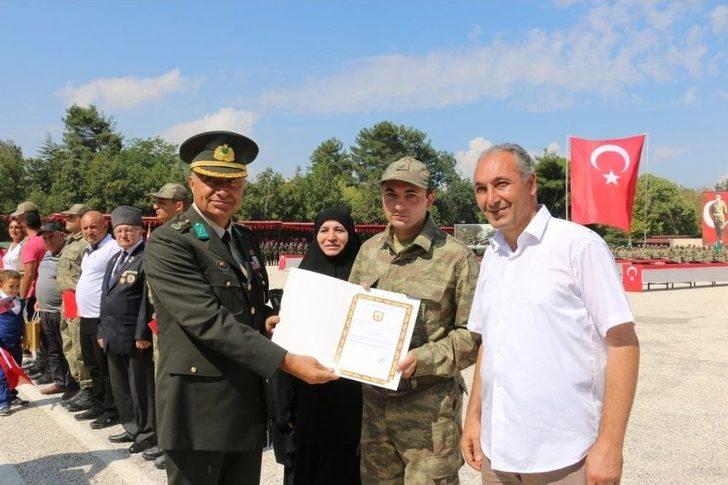 Burdur’da Aileleri Gururlandıran Yemin Töreni G5