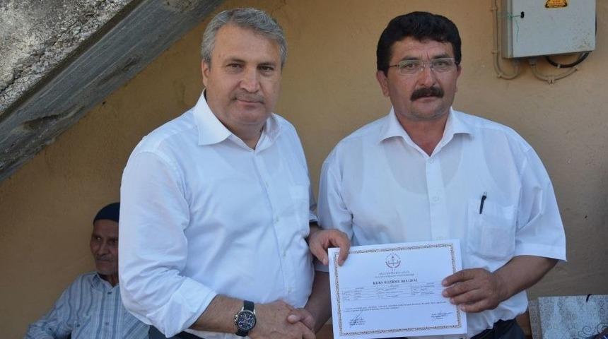 Aşılama Eğitimini Tamamlayan Üreticiler Sertifikalandırıldı