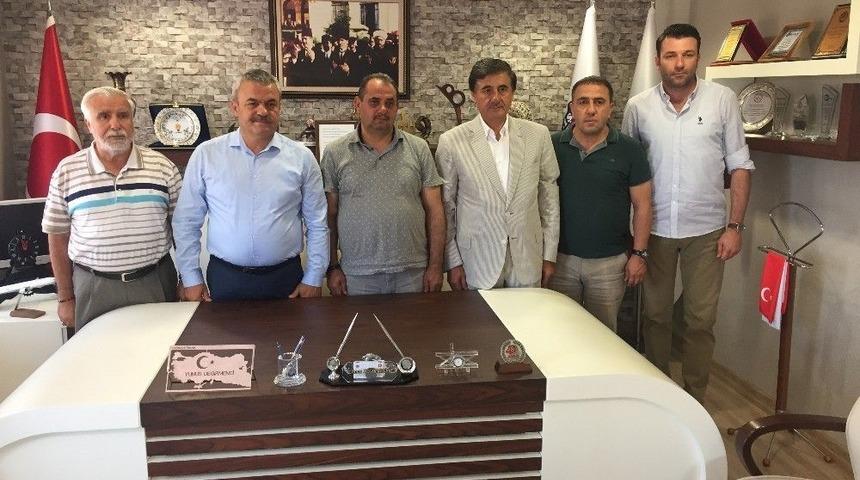 Ak Partili Vekiller, &ldquo;ekim Ayında Yapılacak Kongre Hayırlı Olsun&rdquo;