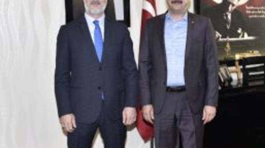 Başkan Akgül, Ankara Şehiriçi Özel Halk Otobüsleri Esnaf Odası Başkanı Soydaş’ı Ağırladı