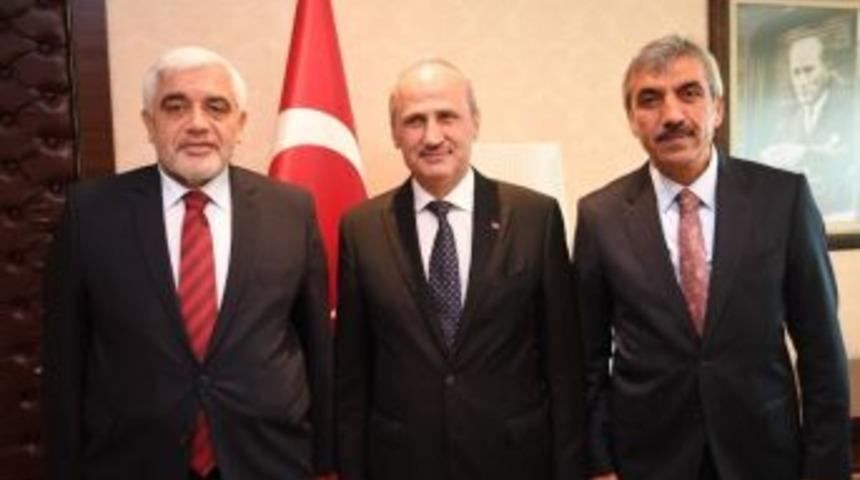 Kilis Milletvekilleri Bakan Turhan İle Görüştü