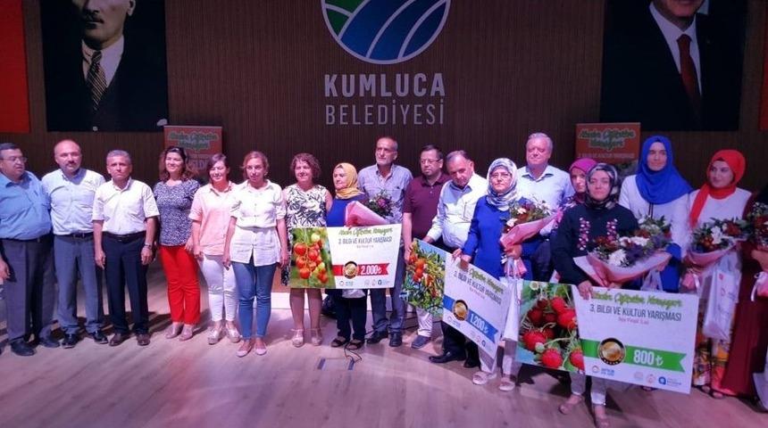 Kadın Çiftçilerin Konyaaltı Ve Kumluca Birincileri Belli Oldu