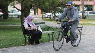 Gençlere Örnek Olmak İçin Bisikletiyle Yola Çıktı
