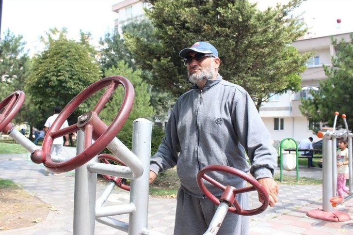 Gençlere Örnek Olmak İçin Bisikletiyle Yola Çıktı G4