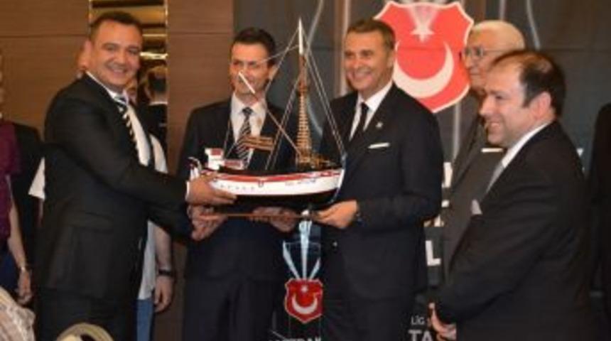 Karadeniz&rsquo;den Fikret Orman&rsquo;a Destek