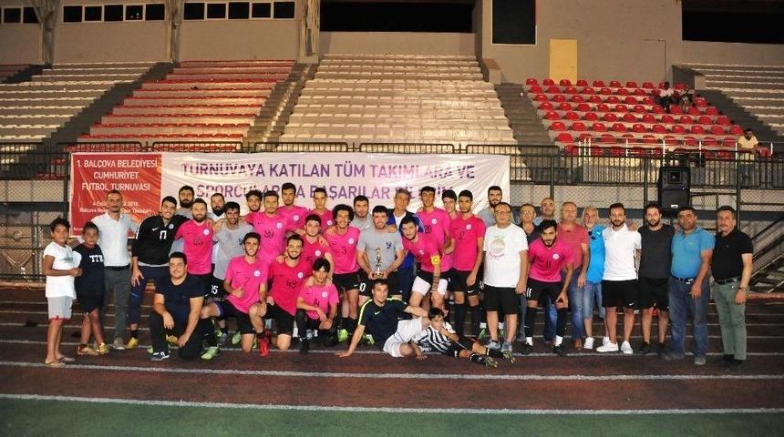 Balçova Cumhuriyet Kupası Sahibini Buldu