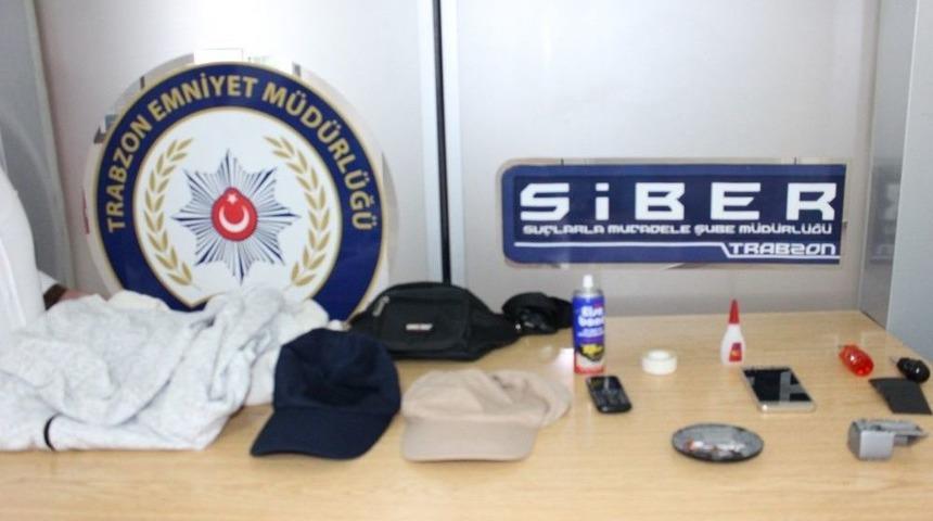 Bankamatiğe Kart Kopyalamak İçin Aparat Yerleştiren Şahıslar Yakalandı