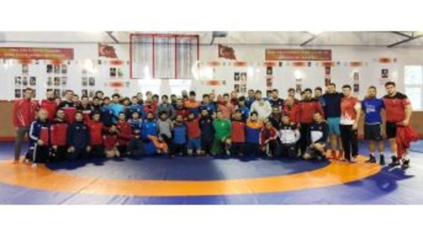 Grokoromen G&uuml;reş Milli Takımı&rsquo;nın 3. Kamp D&ouml;nemi Başladı