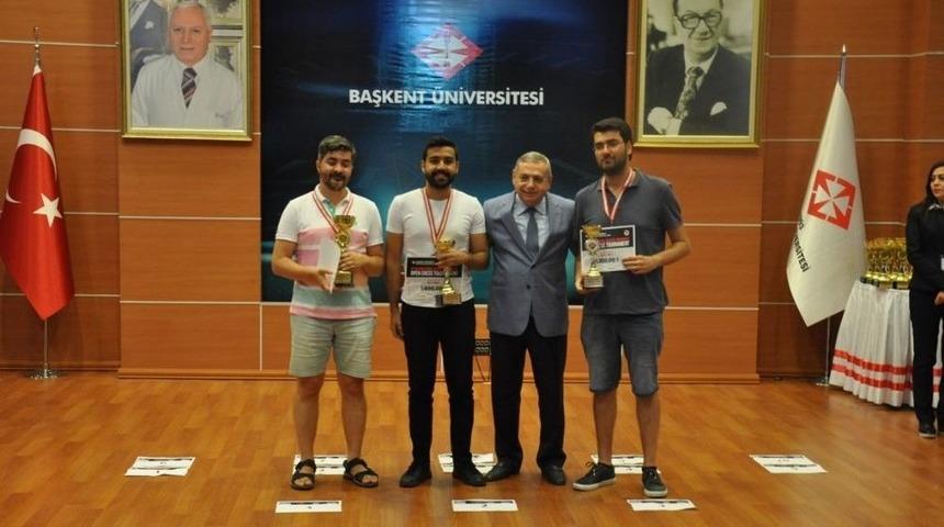 Satran&ccedil;ta Birincilik B&uuml;y&uuml;kşehir&rsquo;in