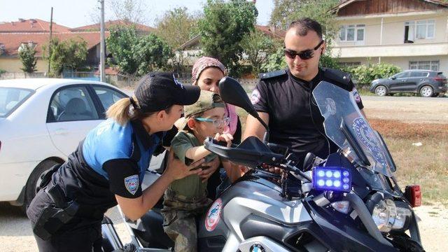 Polis Sma Hastası Çocuğun Hayalini Gerçekleştirdi
