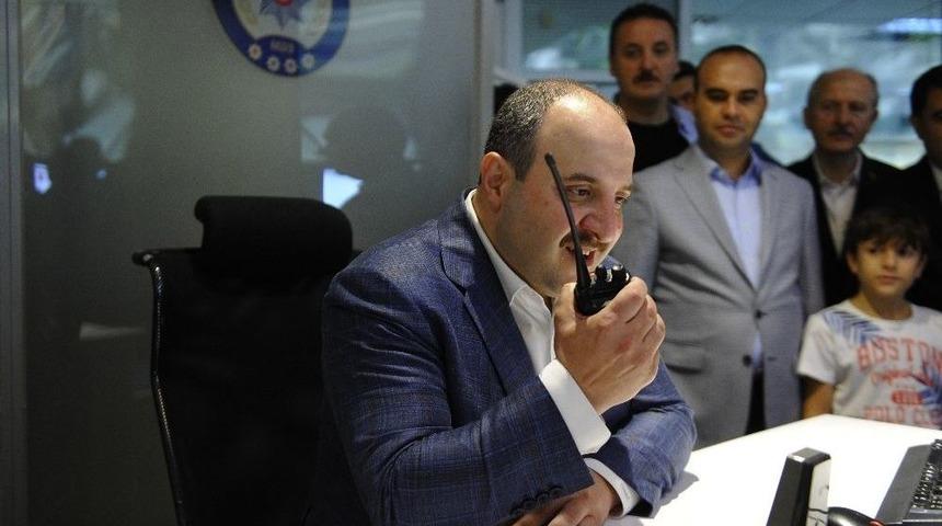 Bakan Varank&rsquo;tan Telsizli, Bayram Mesajı