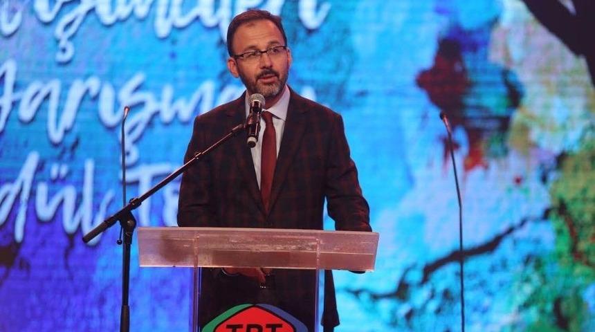 Gen&ccedil;lik Ve Spor Bakanı Dr. Mehmet Kasapoğlu&rsquo;ndan Gen&ccedil;lere M&uuml;jde