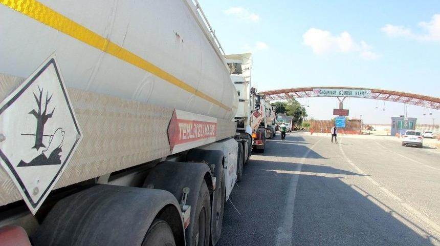 Suriye’ye Tankerlerle Akaryakıt Gönderildi