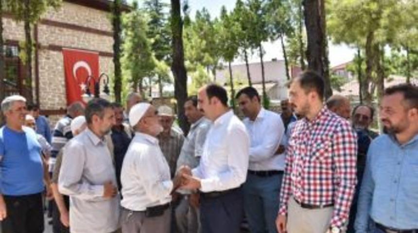 Başkan Altay Sahip Ata Camisinde Vatandaşlarla Buluştu