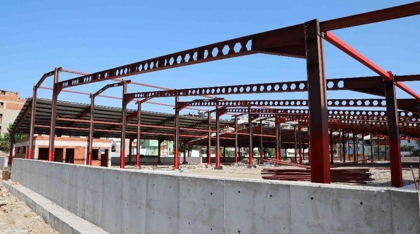 Nafiz Gürman Pazar Yeri’nde Sona Doğru