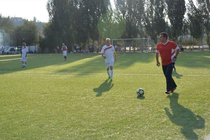 Şöhretler Karması Yeşil Sahalarda Buluştu G2