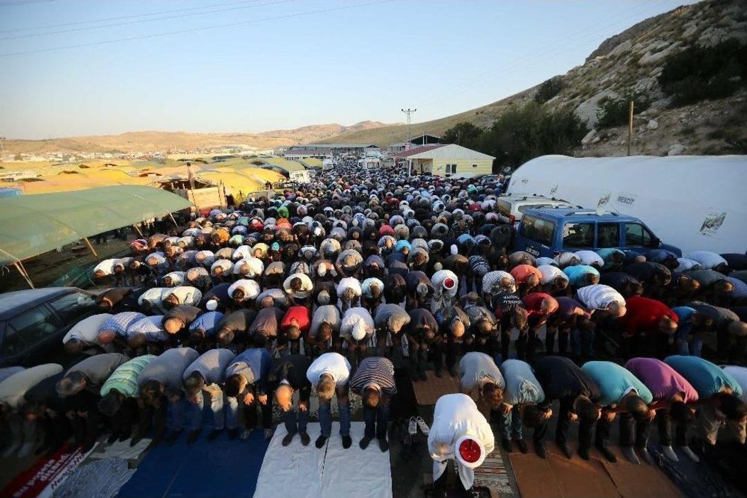 Yenimahalle&rsquo;de Kurban Bayramı Coşkusu