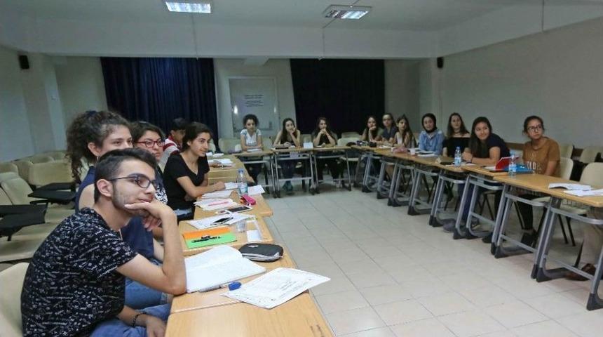 Karşıyaka&rsquo;da Yks Gururu