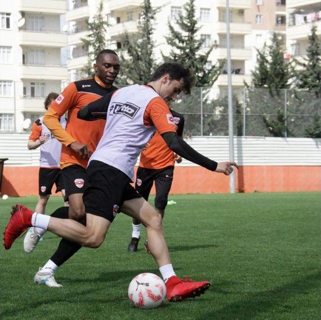 Adanaspor Rize Yolcusu